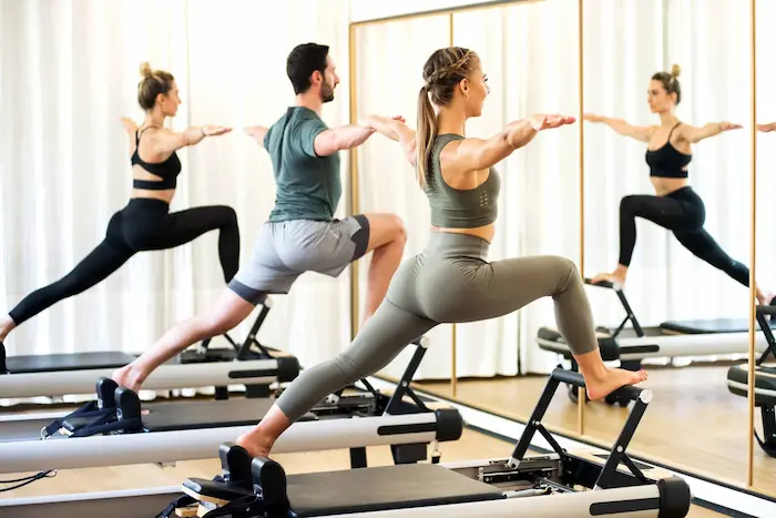 clases para un grupo pequeño de pilates